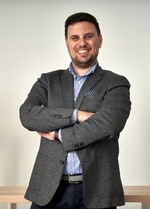 PROFILO ADRIANO COLOMBO